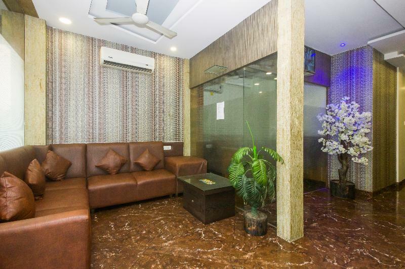 Oyo 8193 Hotel Pearl View Мумбай Екстериор снимка